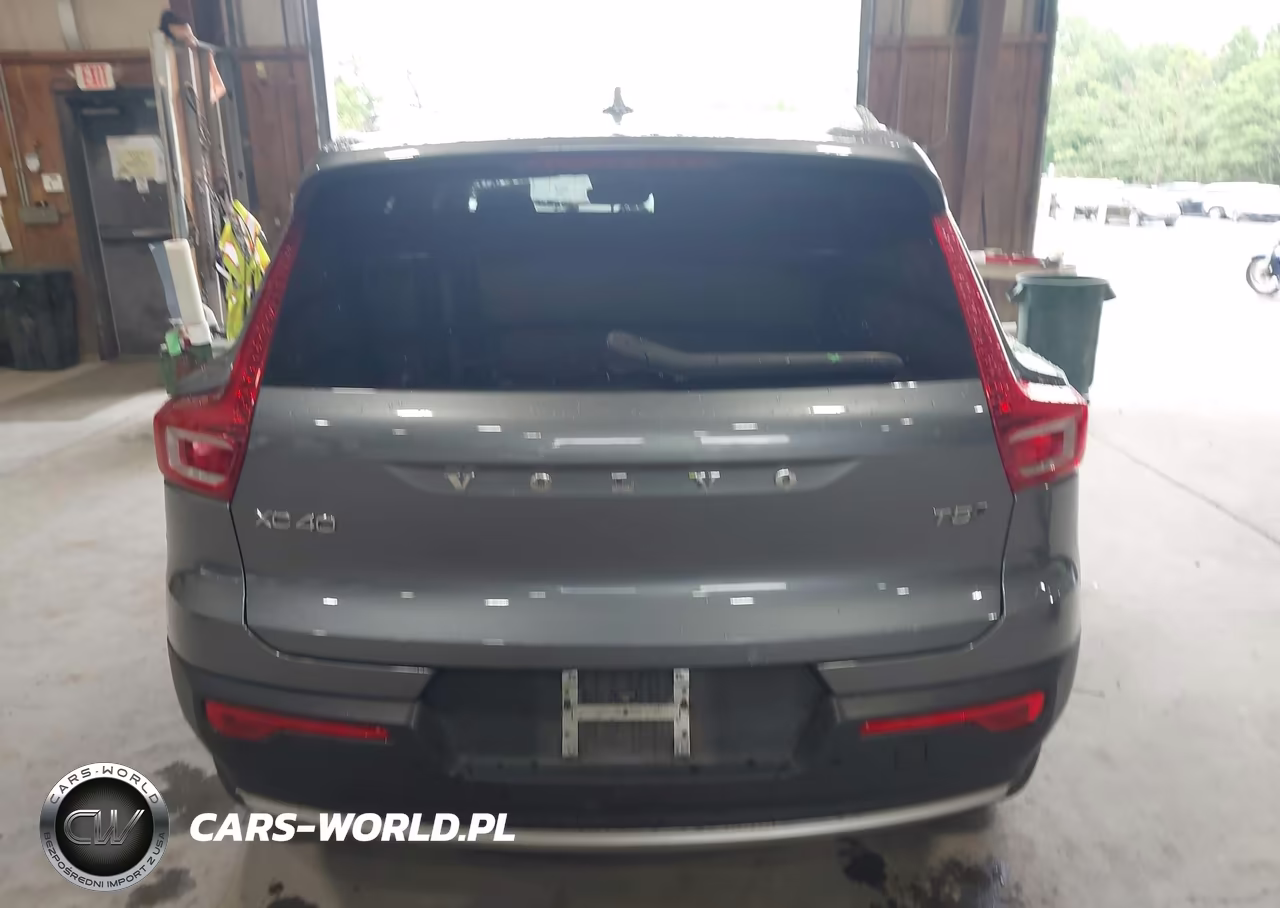 2019 Volvo Xc40 T5 Momentum-T5 R-Design VIN:YV4162XZ5K2011034 - 17