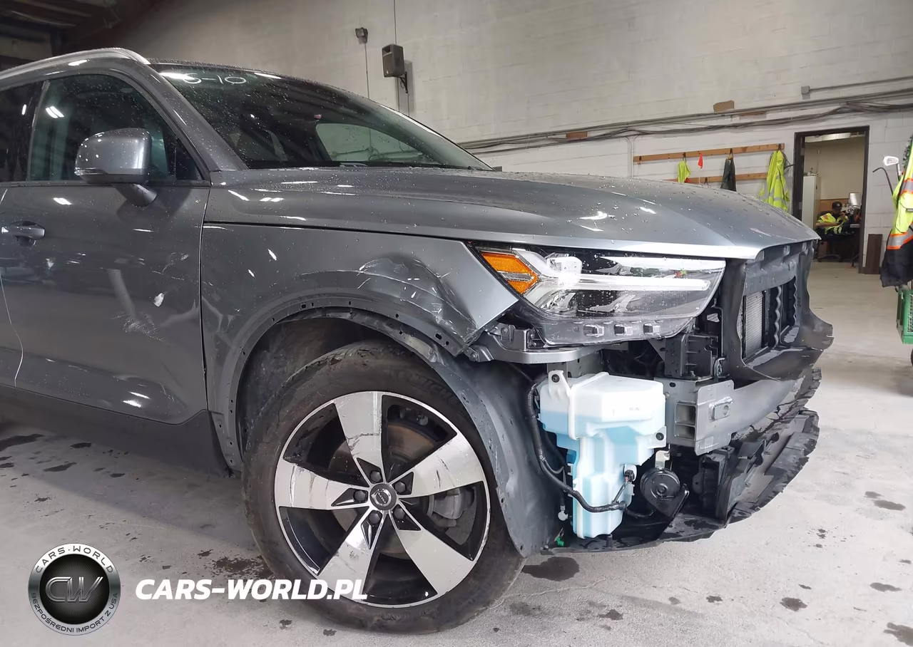 2019 Volvo Xc40 T5 Momentum-T5 R-Design VIN:YV4162XZ5K2011034 - 6