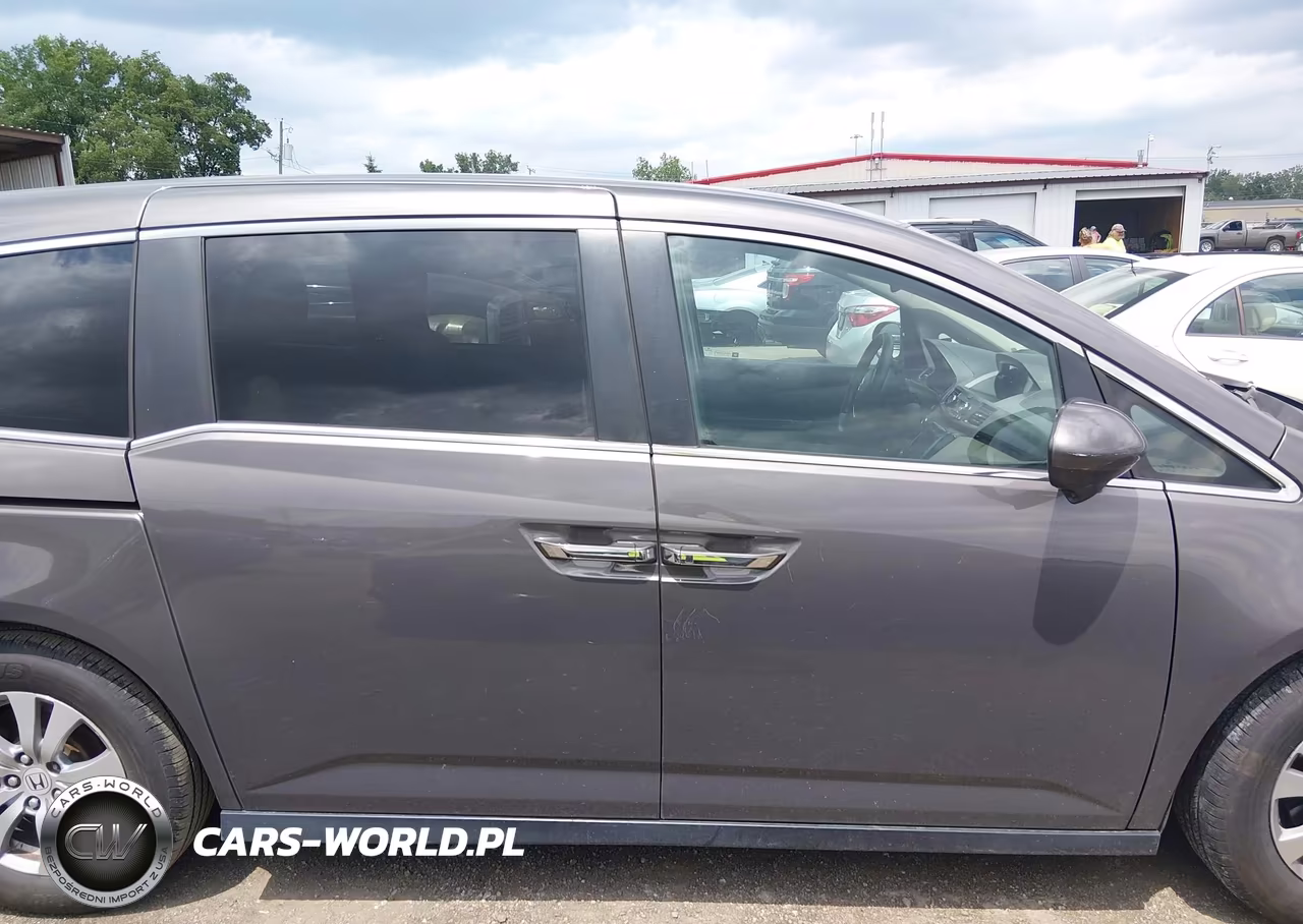 2016 Honda Odyssey Se VIN:5FNRL5H39GB155104 - 13