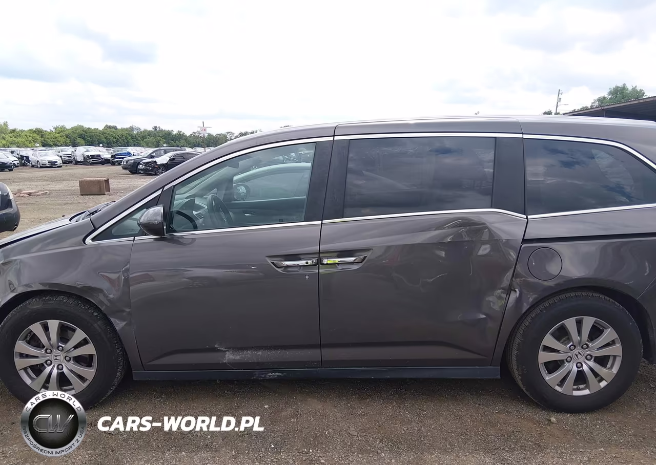 2016 Honda Odyssey Se VIN:5FNRL5H39GB155104 - 14