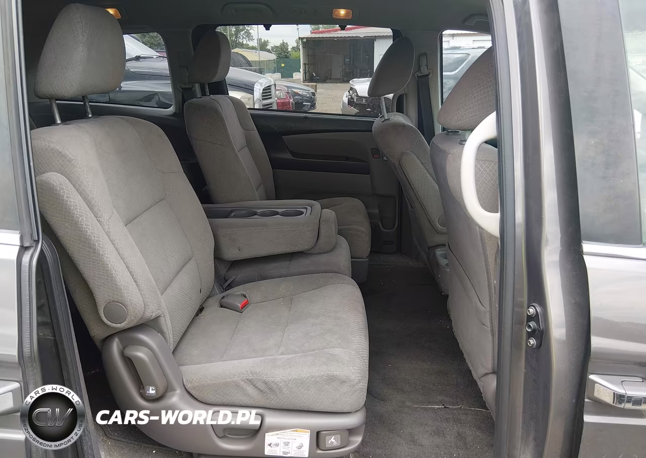 2016 Honda Odyssey Se VIN:5FNRL5H39GB155104 - 8
