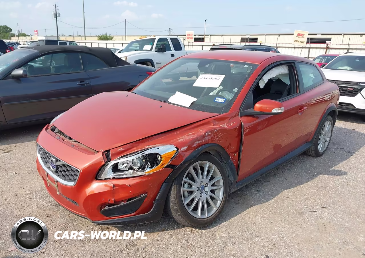 2012 Volvo C30 Platinum-Premier Plus-R-Design-R-Design Platinum-R-Design Premier Plus-T5 VIN:YV1672MK9C2285362 - 2