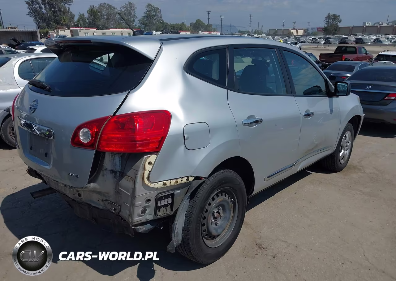 2013 Nissan Rogue S VIN:JN8AS5MV1DW139014 - 4