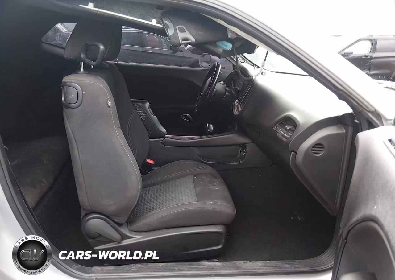 2020 Dodge Challenger Sxt VIN:2C3CDZAG2LH230368 - 5