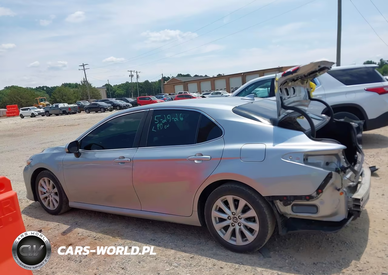 2019 Toyota Camry Le VIN:4T1B11HK3KU214313 - 15
