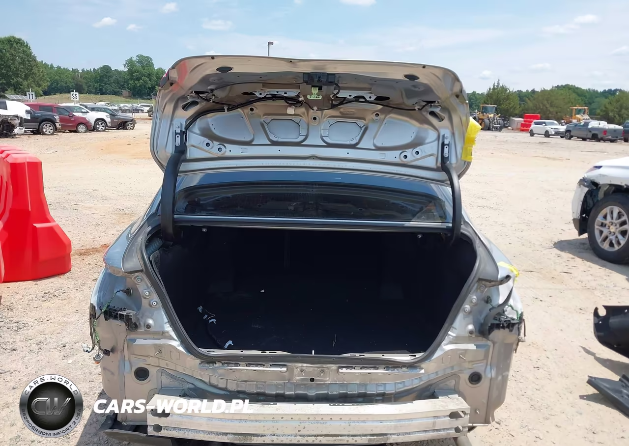 2019 Toyota Camry Le VIN:4T1B11HK3KU214313 - 17