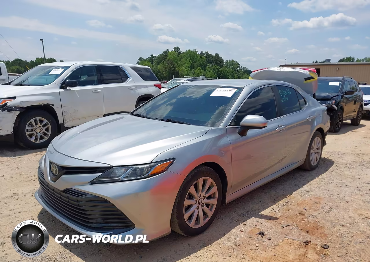 2019 Toyota Camry Le VIN:4T1B11HK3KU214313 - 2