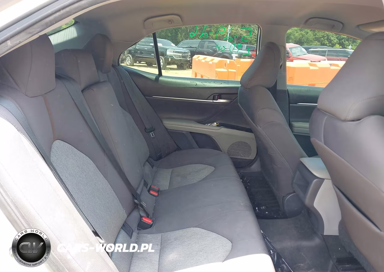 2019 Toyota Camry Le VIN:4T1B11HK3KU214313 - 8