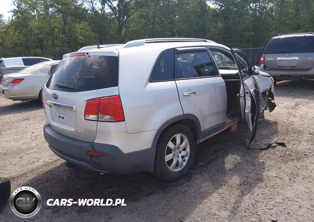 2012 Kia Sorento Lx VIN:5XYKT3A61CG205202 - 4