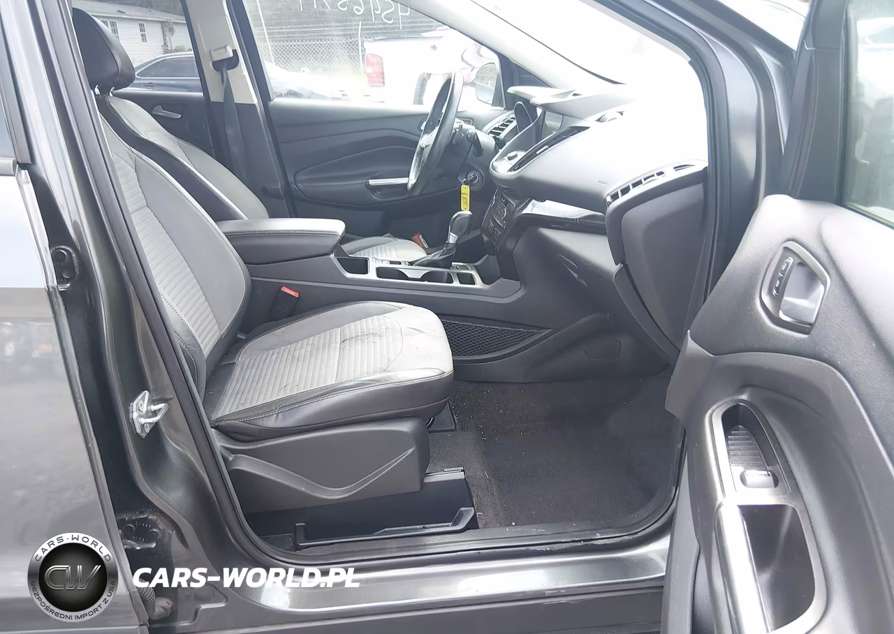 2017 Ford Escape Se VIN:1FMCU0GDXHUA88632 - 5
