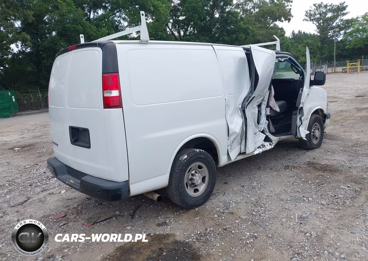 2019 Chevrolet Express 2500 Work Van VIN:1GCWGAFP0K1261870 - 4