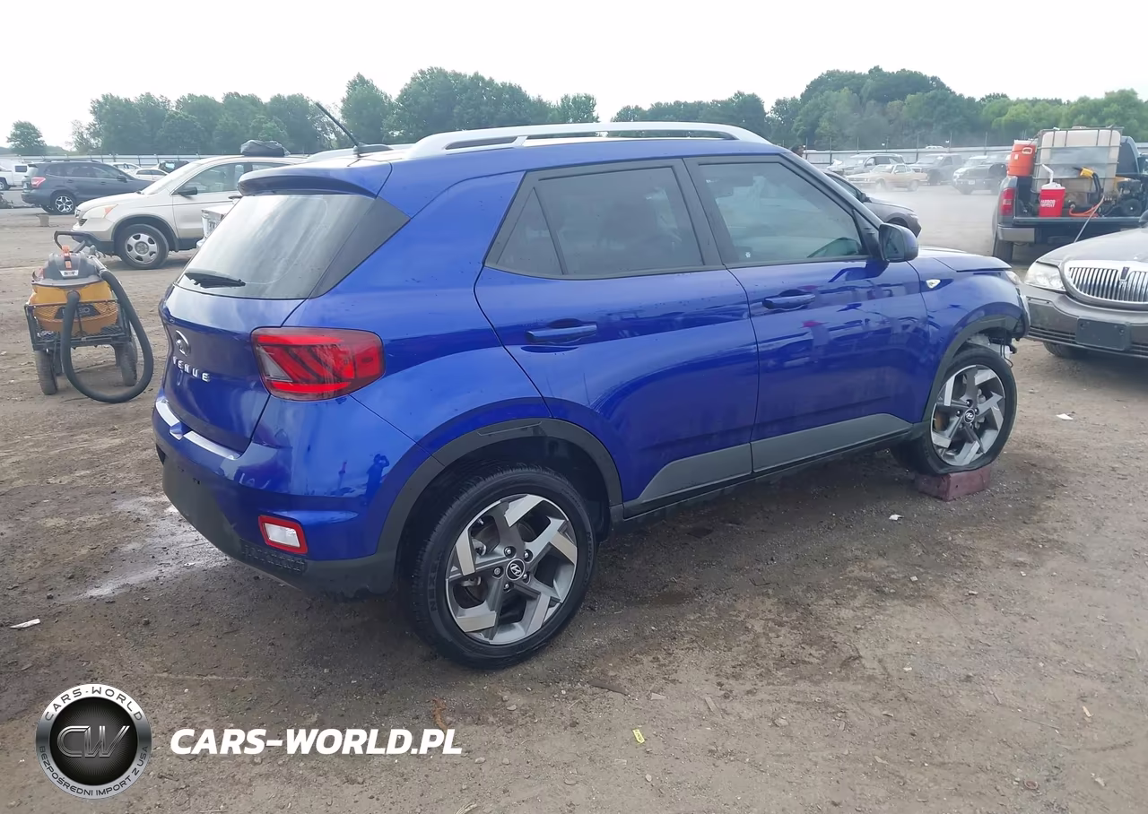 2025 Hyundai Venue Sel VIN:KMHRC8A33SU375975 - 4