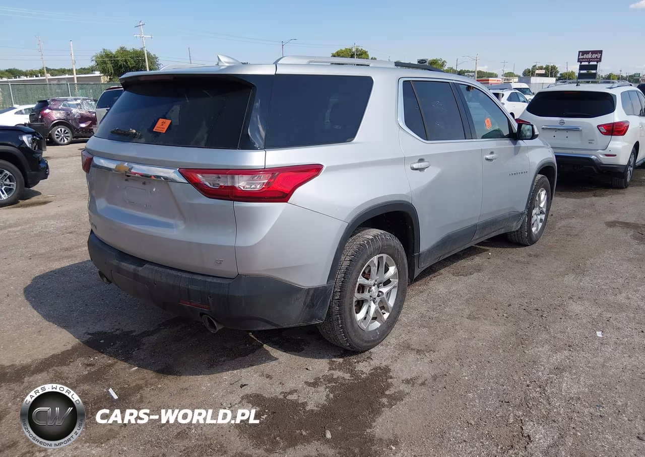 2018 Chevrolet Traverse Lt Cloth VIN:1GNERGKW8JJ171376 - 4