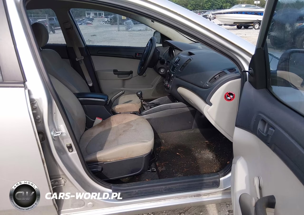 2013 Kia Forte Lx VIN:KNAFT4A25D5725754 - 5