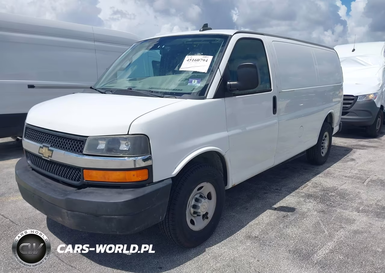 2019 Chevrolet Express 2500 Work Van VIN:1GCWGAFPXK1332556 - 2
