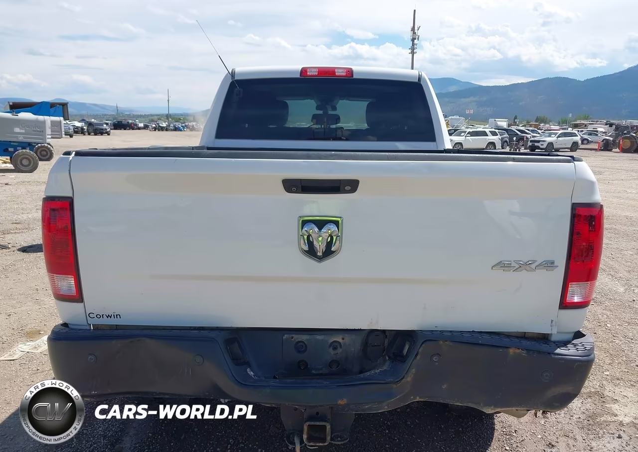 2017 Ram 2500 Tradesman 4X4 6'4 Box VIN:3C6UR5CL0HG685674 - 17