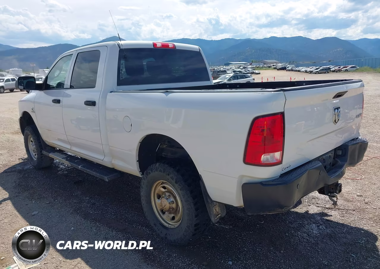 2017 Ram 2500 Tradesman 4X4 6'4 Box VIN:3C6UR5CL0HG685674 - 3