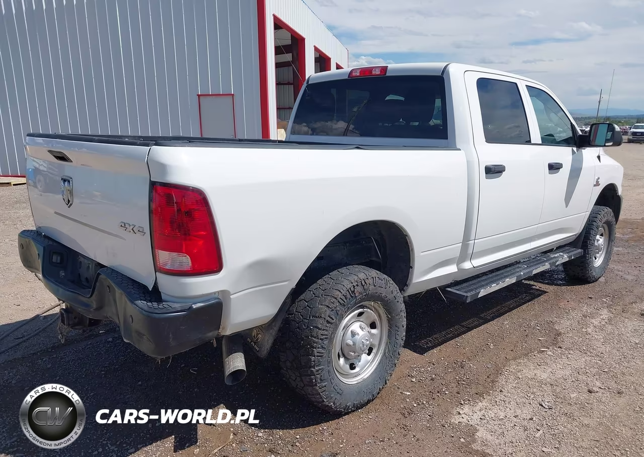 2017 Ram 2500 Tradesman 4X4 6'4 Box VIN:3C6UR5CL0HG685674 - 4
