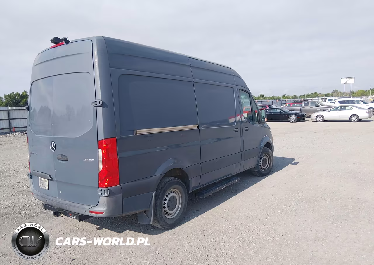 2019 Mercedes-Benz Sprinter 2500 Standard Roof V6 VIN:WD4PF0CD4KP035104 - 4
