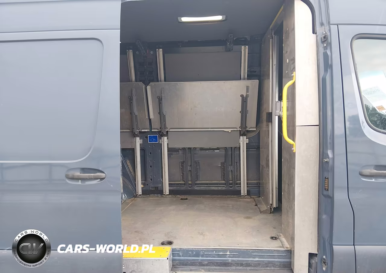 2019 Mercedes-Benz Sprinter 2500 Standard Roof V6 VIN:WD4PF0CD4KP035104 - 8