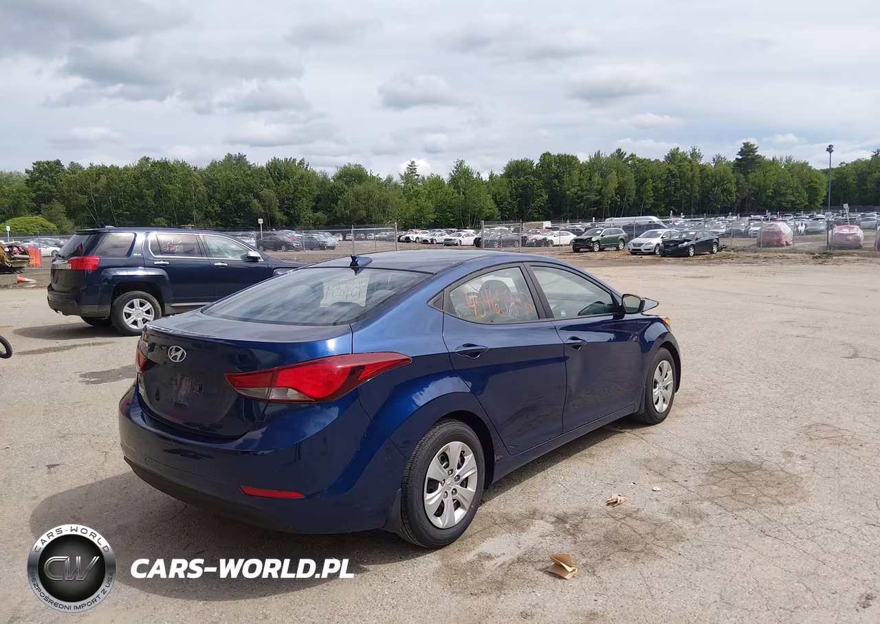 2016 Hyundai Elantra Se VIN:5NPDH4AE6GH758868 - 4