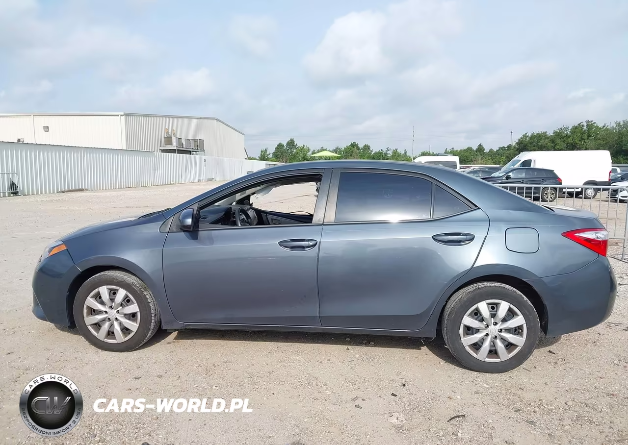 2016 Toyota Corolla Le VIN:5YFBURHE1GP486108 - 14