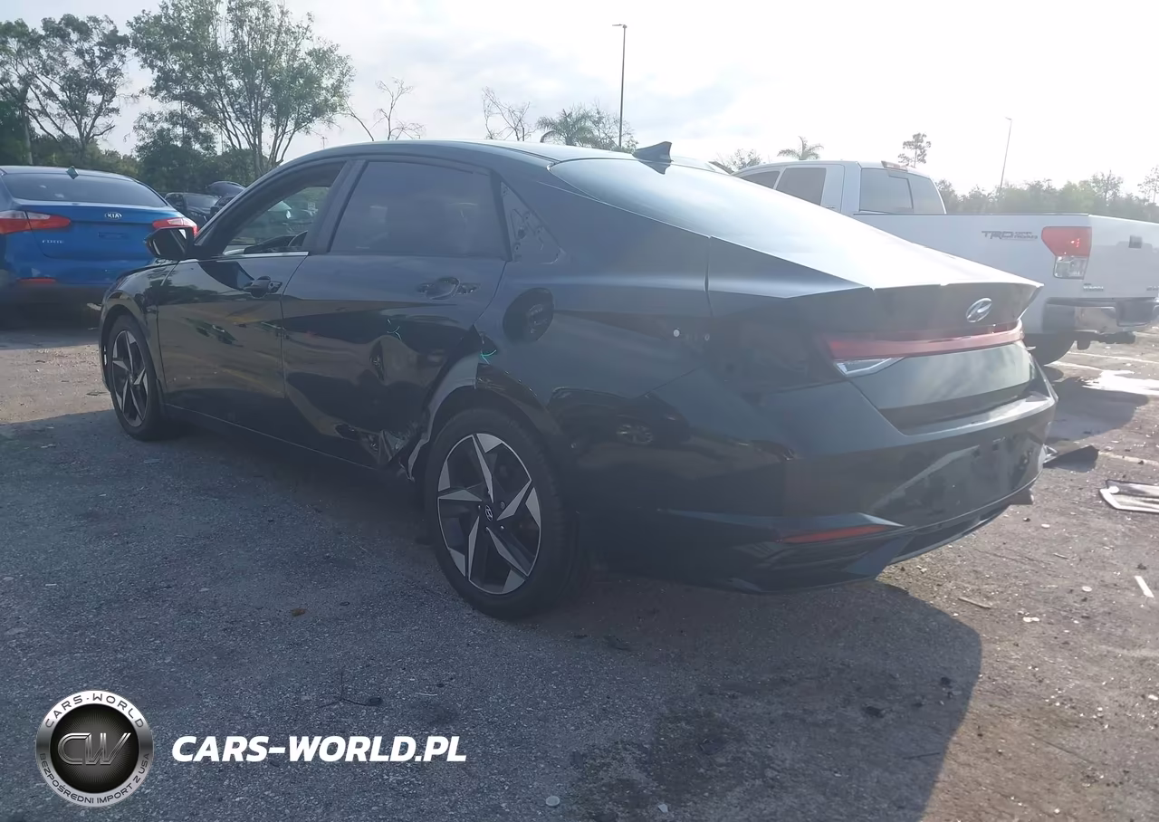 2022 Hyundai Elantra Sel VIN:5NPLN4AG1NH058825 - 3