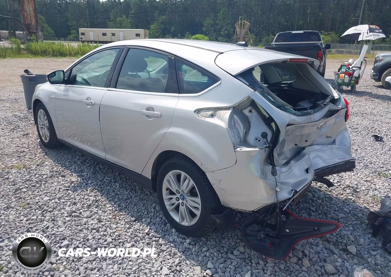2012 Ford Focus Sel VIN:1FAHP3M26CL317110 - 3