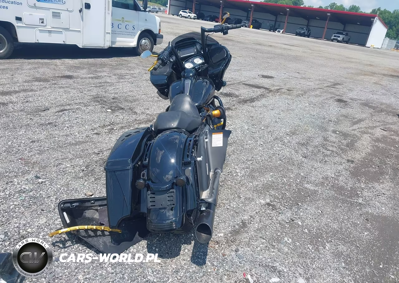 2018 Harley-Davidson Fltrxs Road Glide Special VIN:1HD1KTC19JB685107 - 6