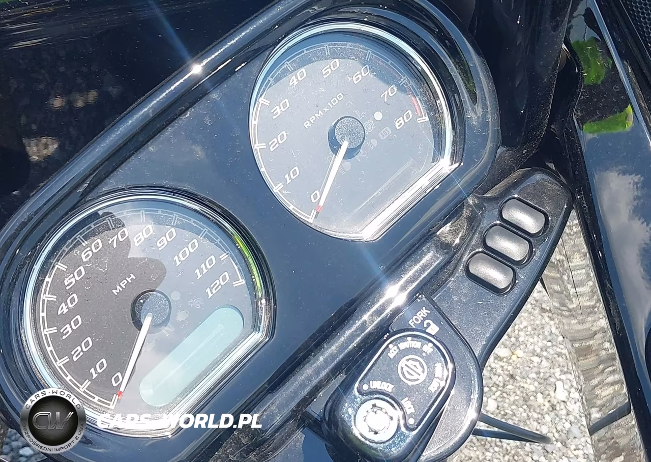 2018 Harley-Davidson Fltrxs Road Glide Special VIN:1HD1KTC19JB685107 - 7