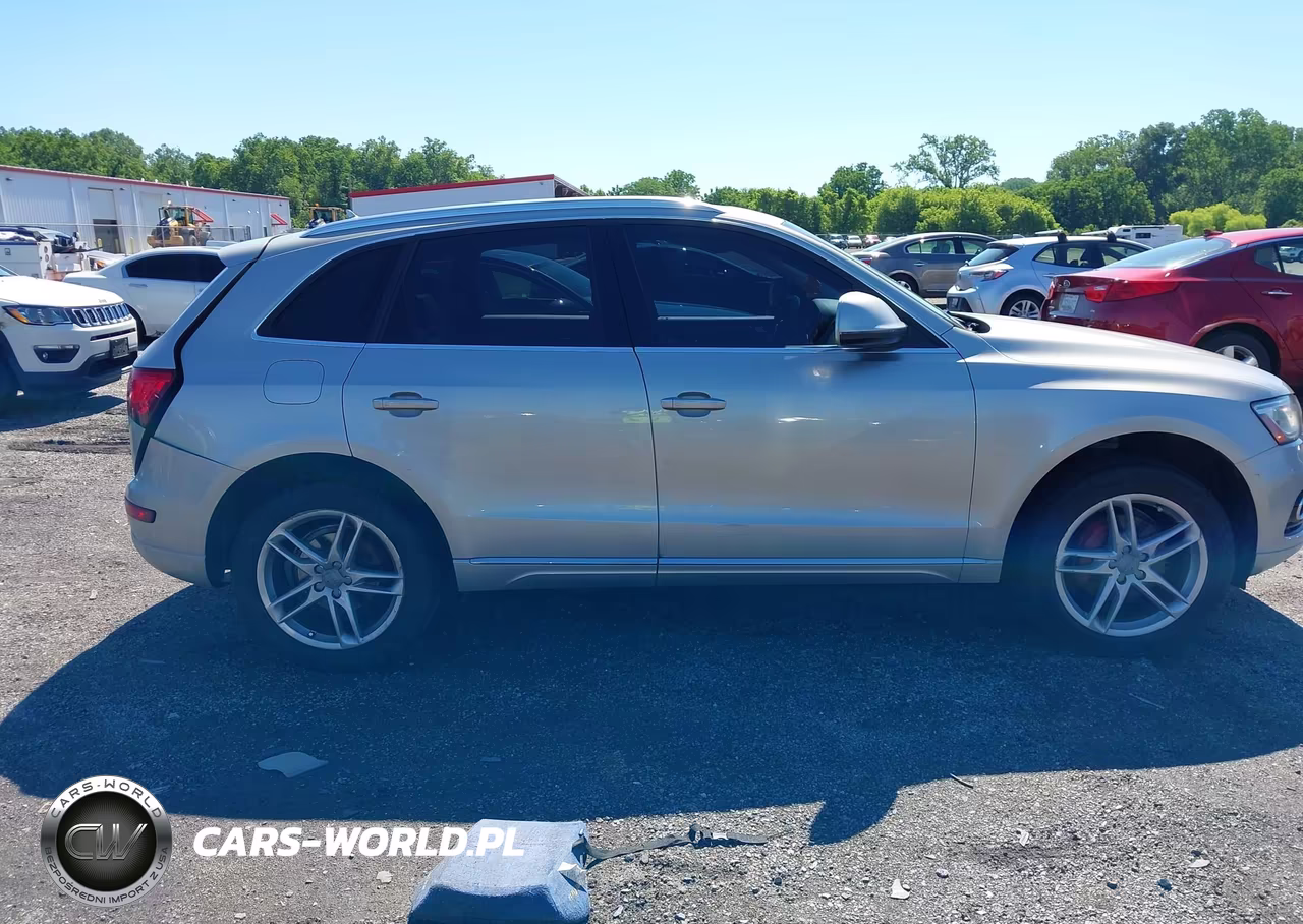 2015 Audi Q5 2.0T Premium VIN:WA1LFAFP6FA049836 - 13