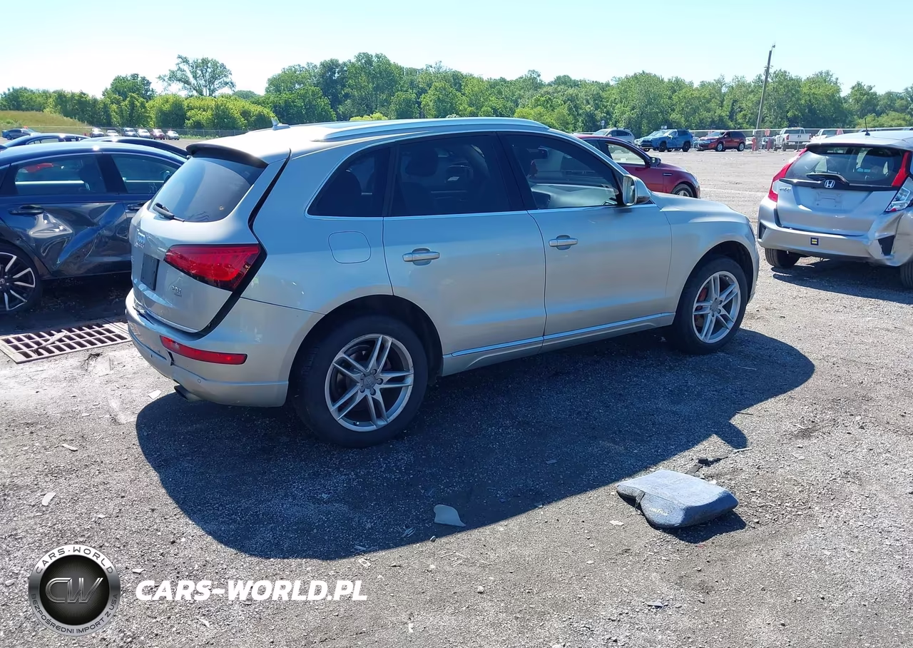2015 Audi Q5 2.0T Premium VIN:WA1LFAFP6FA049836 - 4