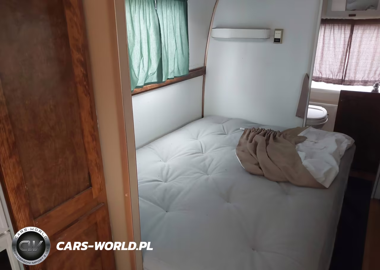 1975 Airstream Travel Trailer VIN:24T5V1129 - 8