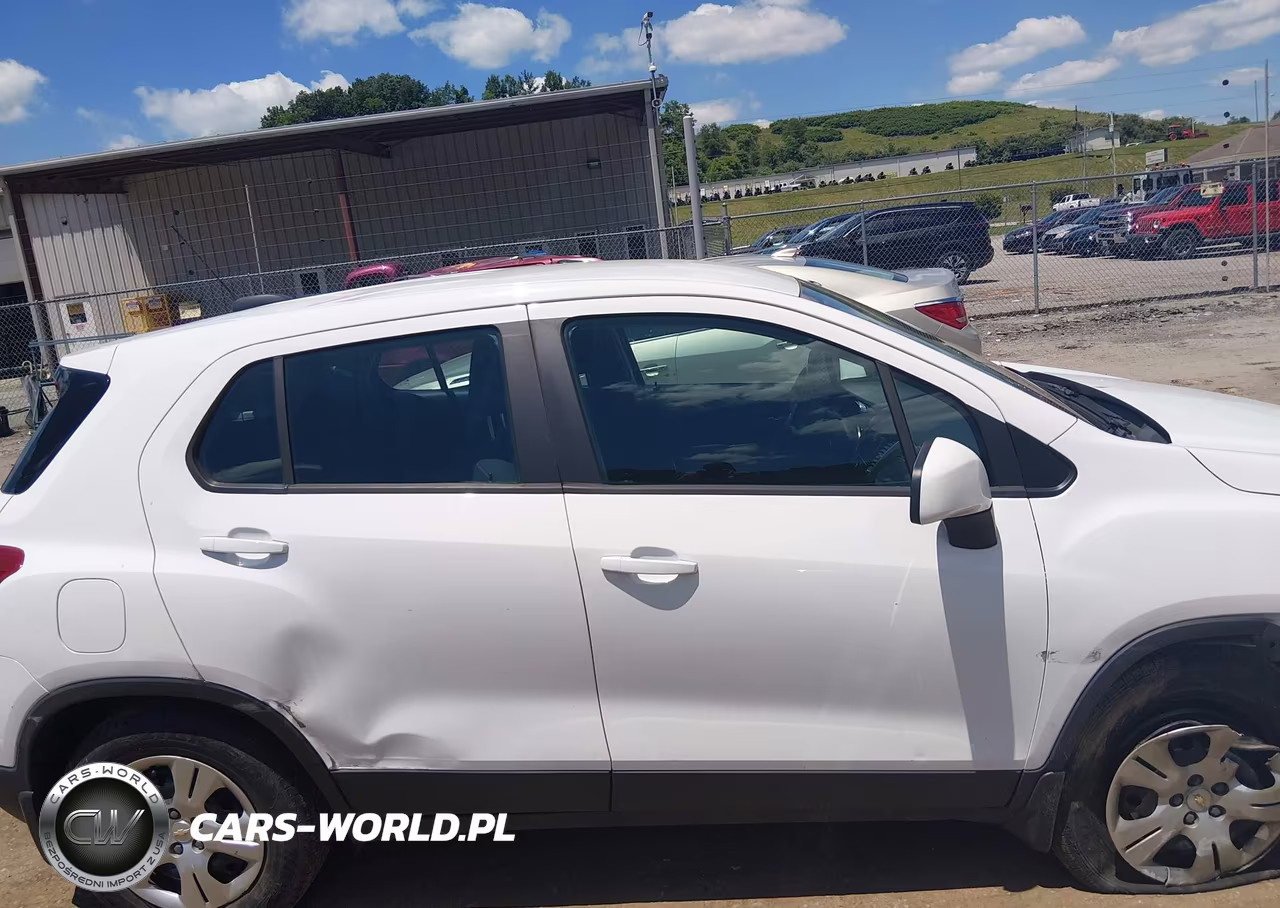 2018 Chevrolet Trax Ls VIN:3GNCJKSB9JL211522 - 14