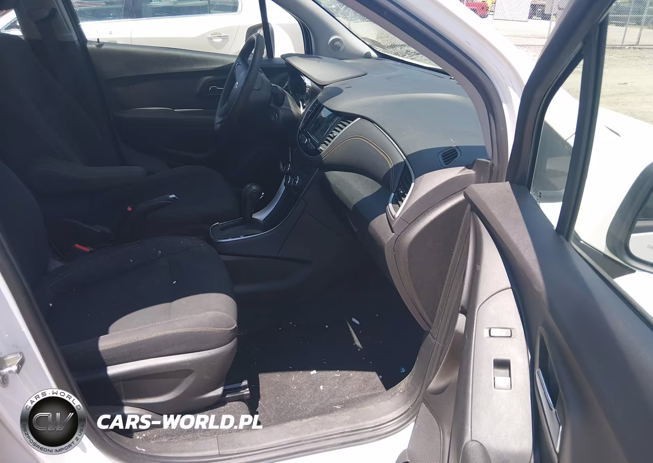 2018 Chevrolet Trax Ls VIN:3GNCJKSB9JL211522 - 5