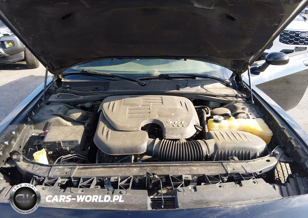 2015 Dodge Challenger Sxt VIN:2C3CDZAG1FH774820 - 10