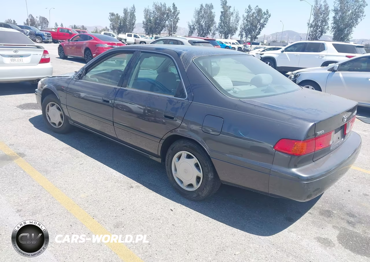 2000 Toyota Camry Ce VIN:4T1BG22K4YU961652 - 3
