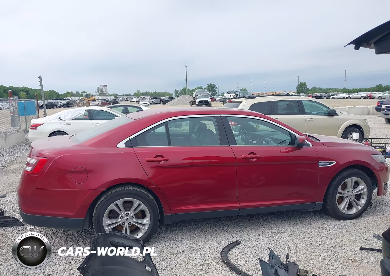 2016 Ford Taurus Sel VIN:1FAHP2E82GG127915 - 14