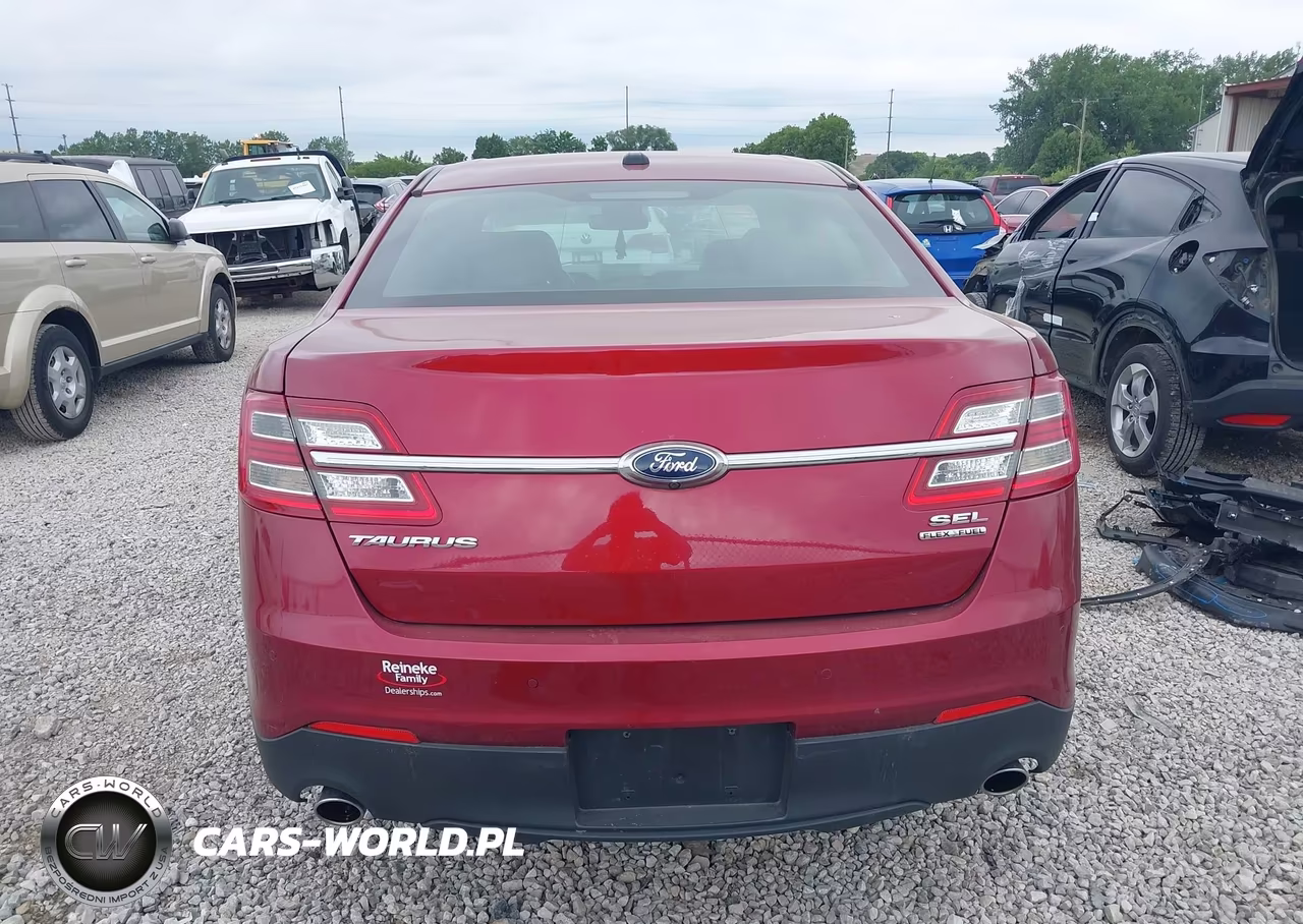 2016 Ford Taurus Sel VIN:1FAHP2E82GG127915 - 17