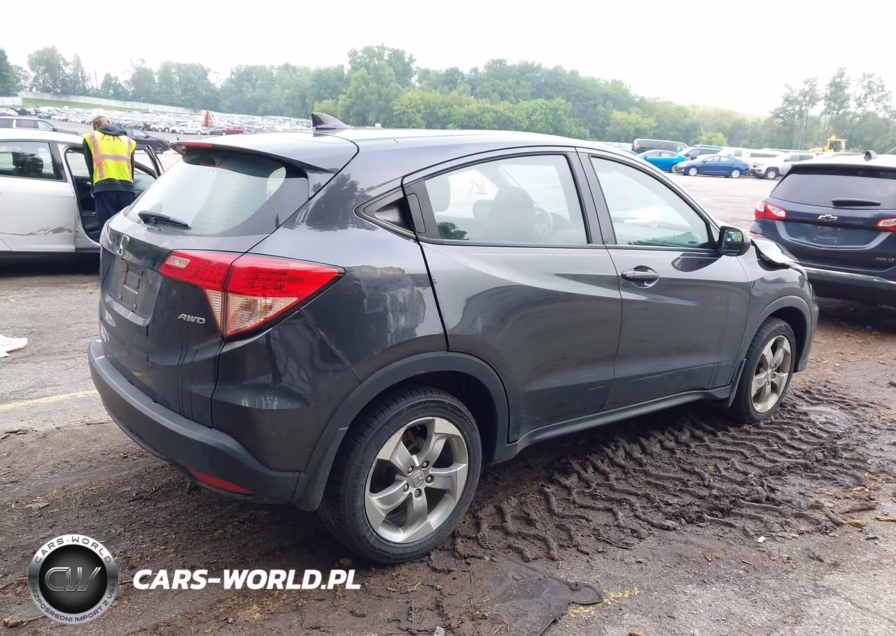 2018 Honda Hr-V Lx VIN:3CZRU6H36JG723534 - 4