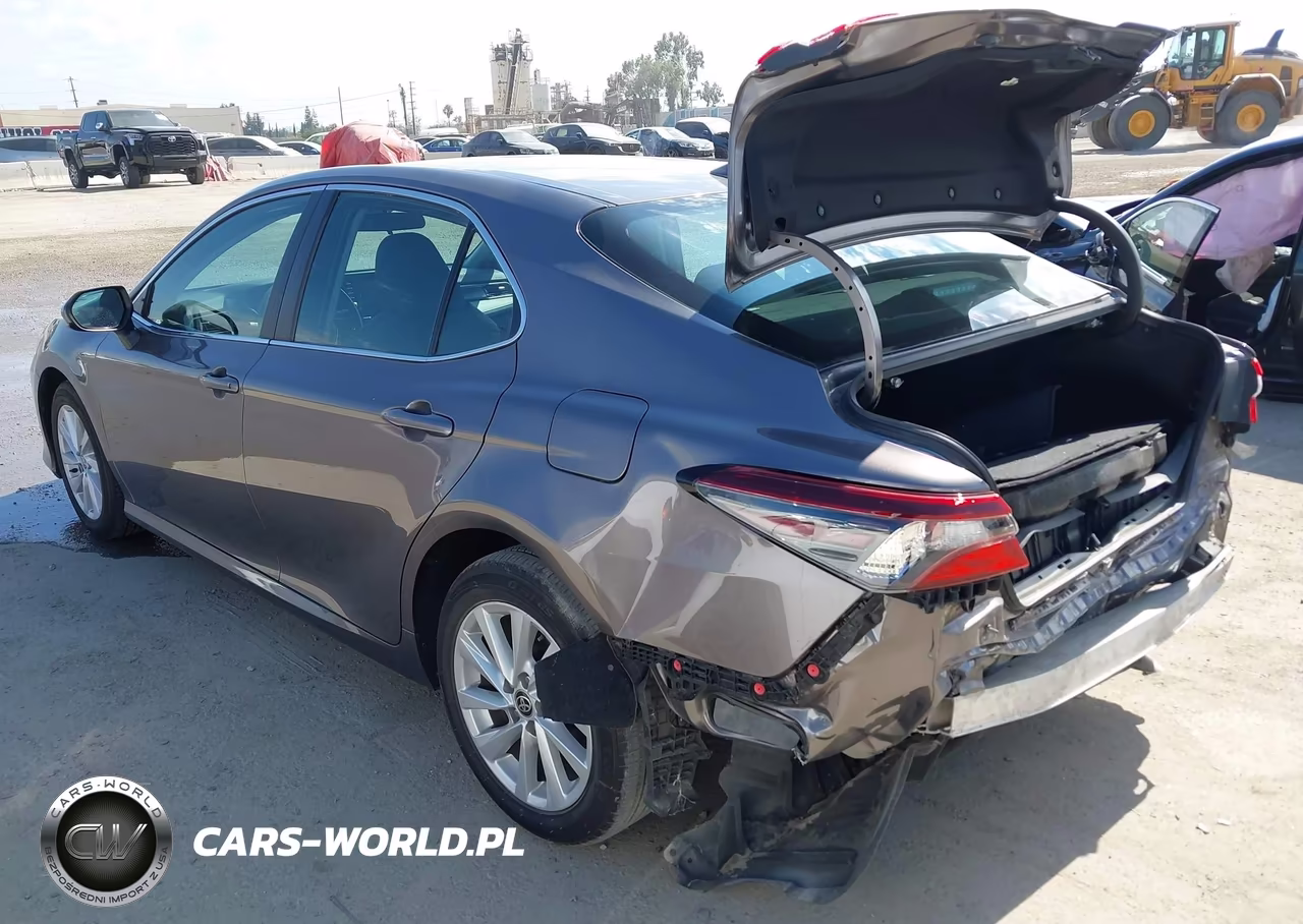 2022 Toyota Camry Le VIN:4T1C11AK8NU659701 - 3