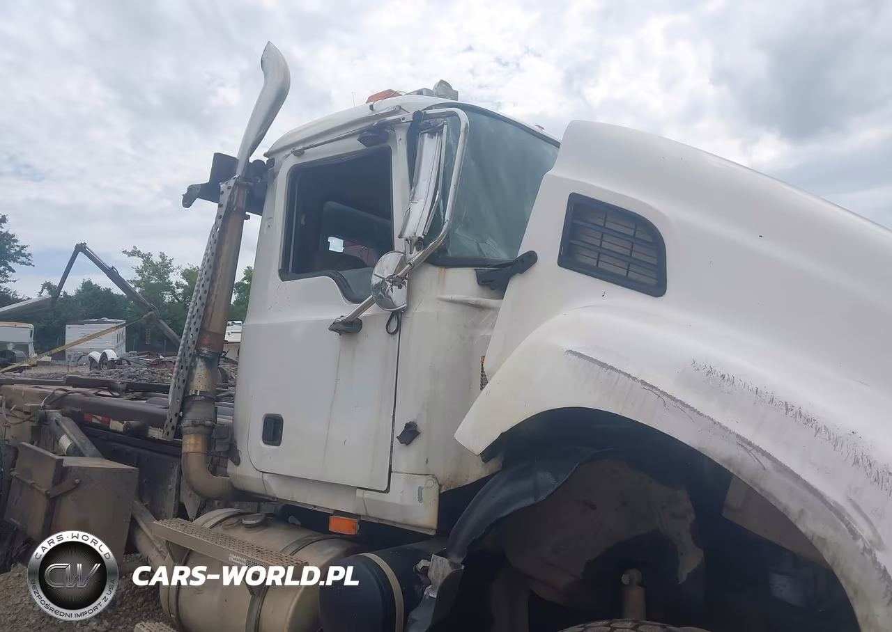 2007 Mack 700 Cv700 VIN:1M2AG11C47M051109 - 11