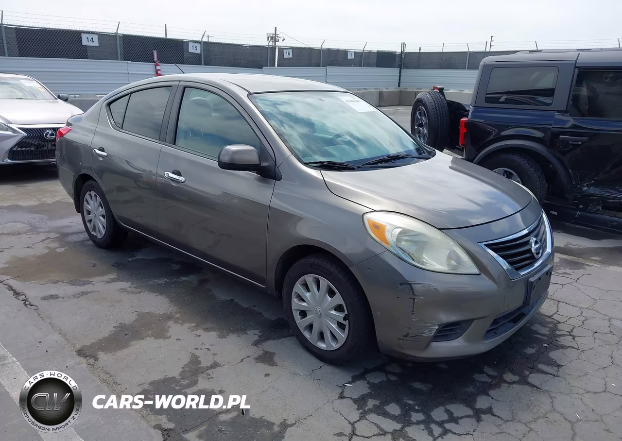 2012 Nissan Versa 1.6 Sv