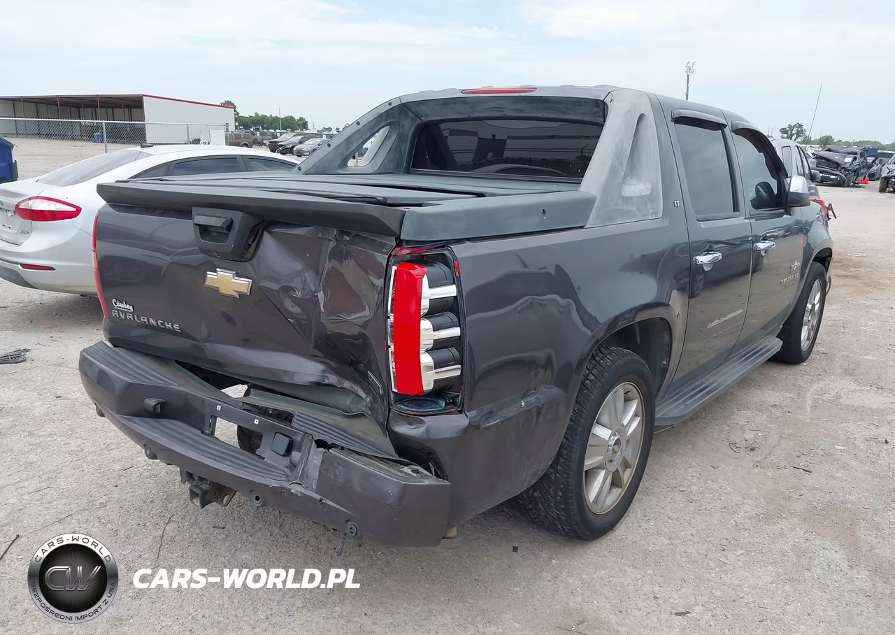 2010 Chevrolet Avalanche 1500 Lt1 VIN:3GNNCFE06AG232924 - 4