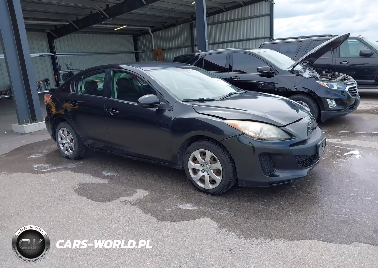 2013 Mazda Mazda3 I Sv – zdjęcie 1 z 16