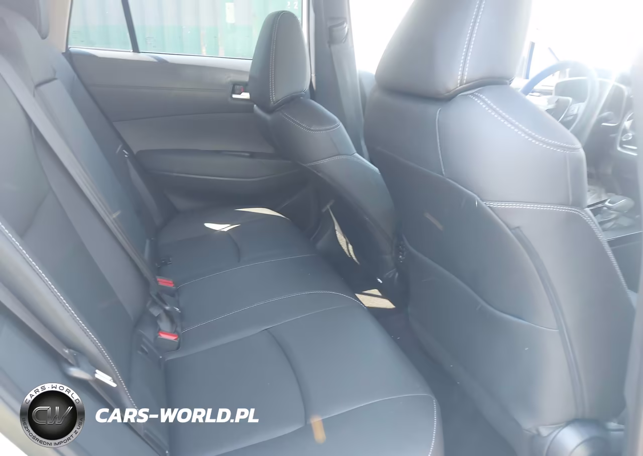 2026 Toyota Corolla Cross Xle VIN:7MUDAABG0TV182840 - 8