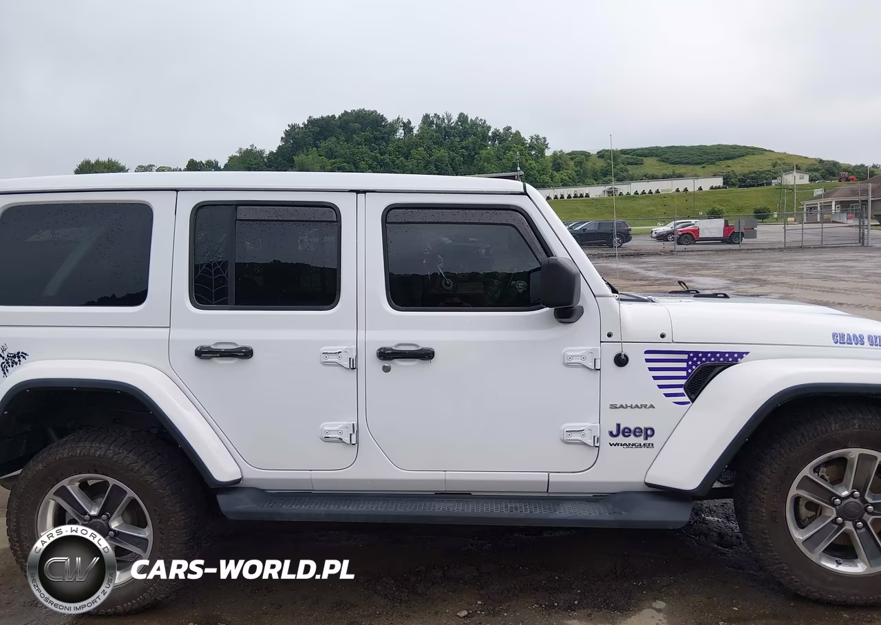 2022 Jeep Wrangler Unlimited Sahara 4X4 VIN:1C4HJXEG7NW245705 - 14
