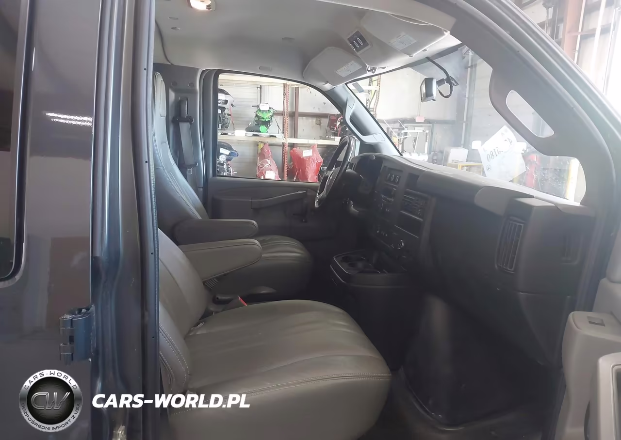 2017 Chevrolet Express 2500 Ls VIN:1GAWGEFG7H1311916 - 5