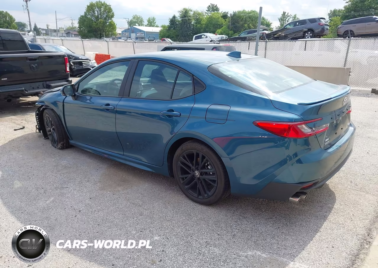 2026 Toyota Camry Se VIN:4T1DBADK3TU061204 - 3