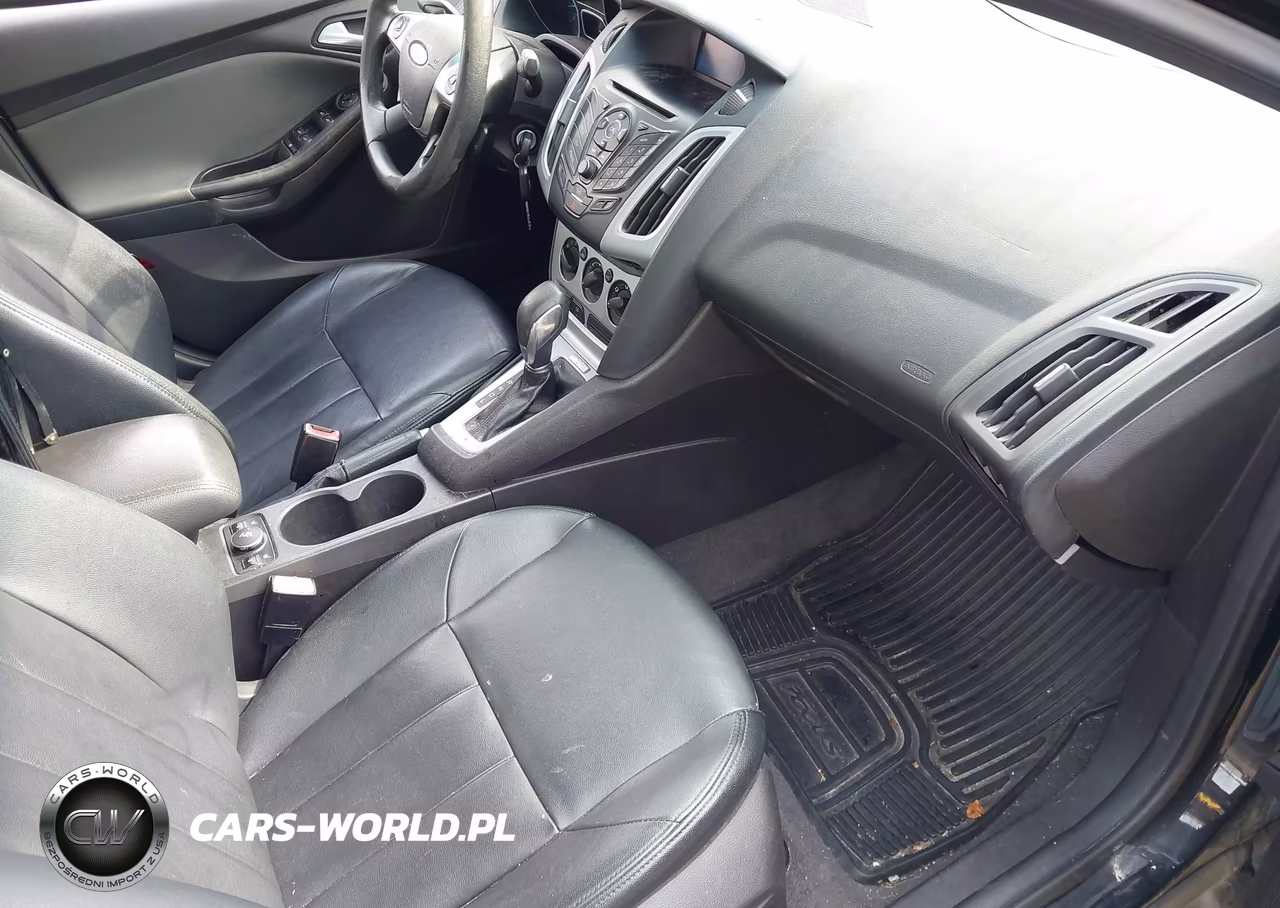 2012 Ford Focus Se VIN:1FAHP3F24CL137864 - 5